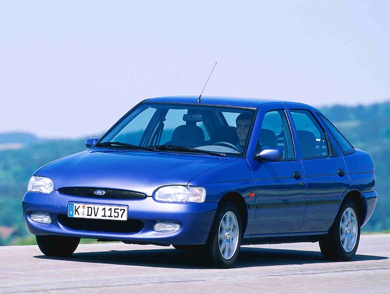 ford_escort_3.jpg