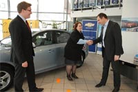 Cruze trafi� do zwyci�czyni!